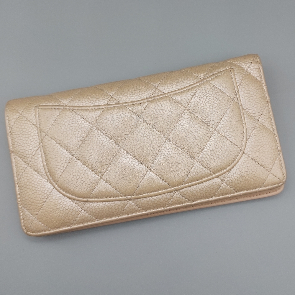 🖤CANEL Gold Metallic Quilted Leather Wallet/Clutch🖤 - Picture 7 of 17